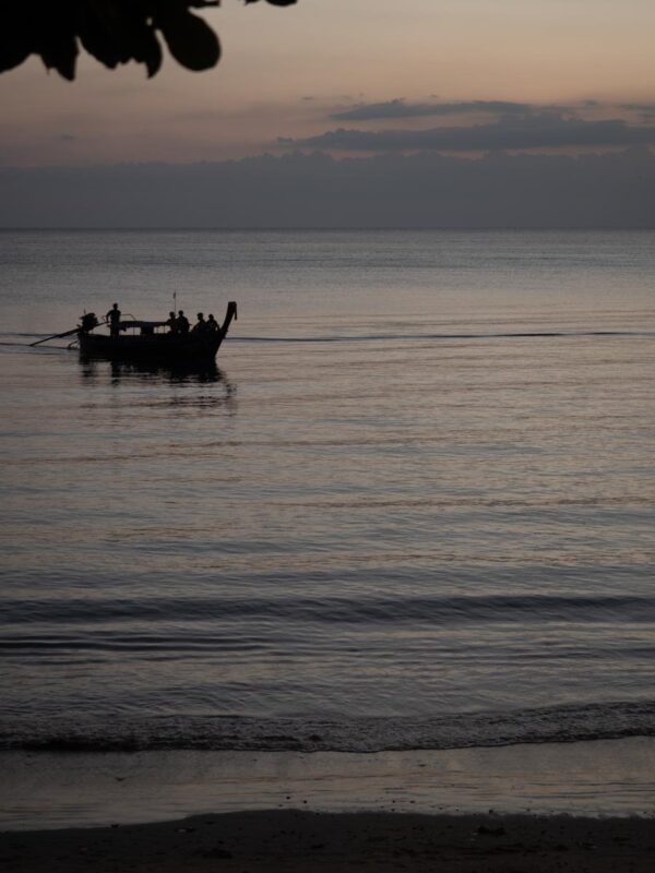 Krabi private boat charter - Image 2